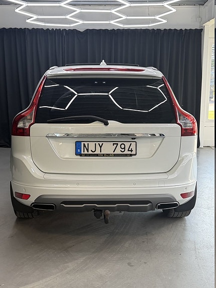 Volvo XC60 9 of 13