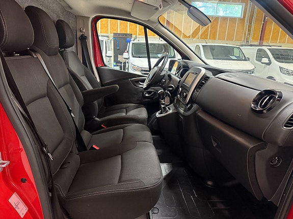 Renault Trafic 8 of 14