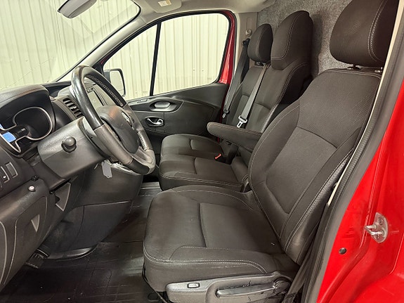 Renault Trafic 6 of 14
