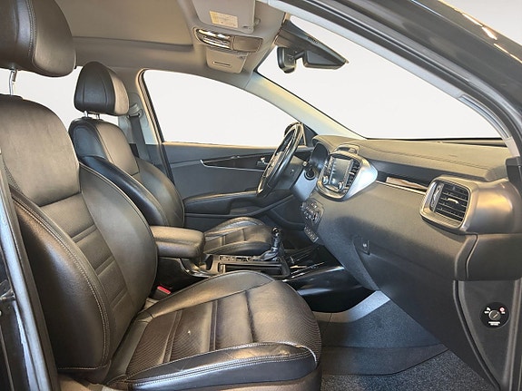 Kia Sorento 15 of 22