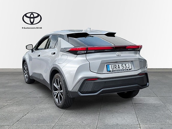 Toyota C-HR 4 of 10