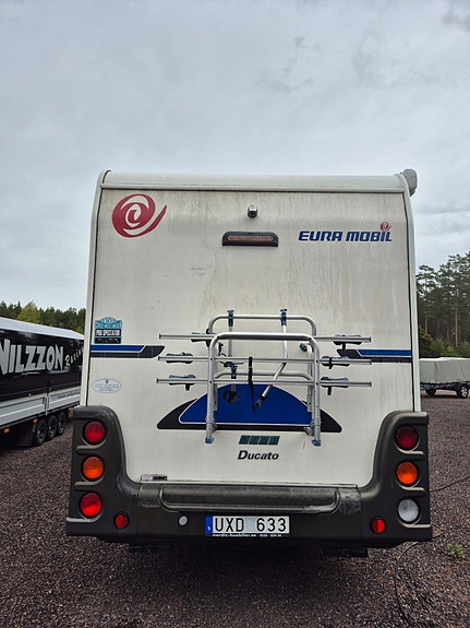 Eura Mobil I810 2 of 8