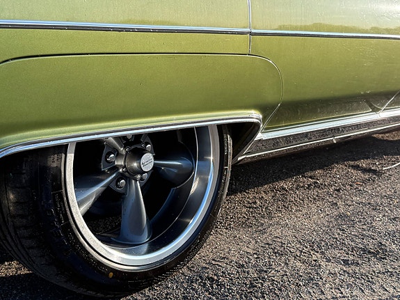 Cadillac Deville 5 of 17