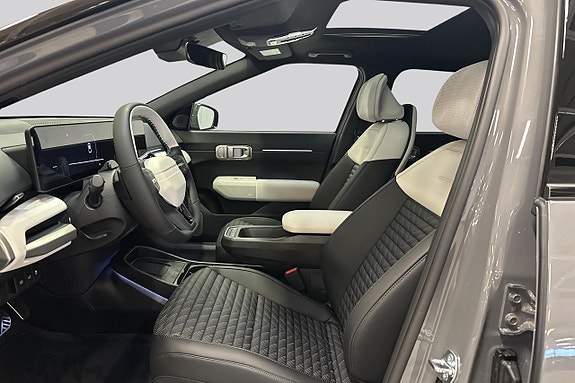 Kia EV4 8 of 20