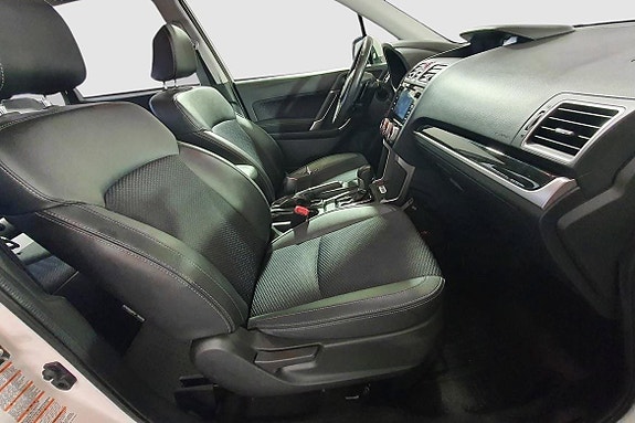 Subaru Forester 17 of 24
