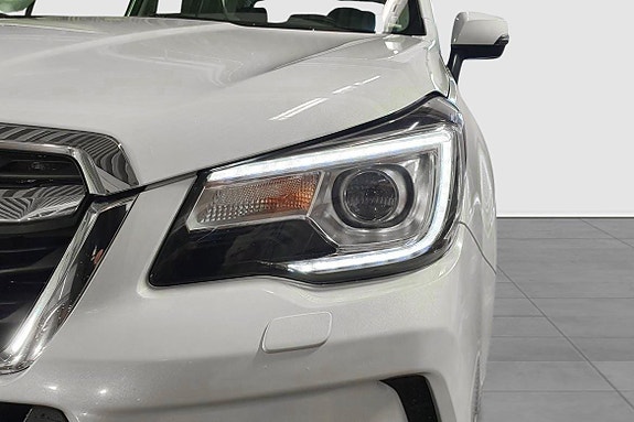 Subaru Forester 10 of 24