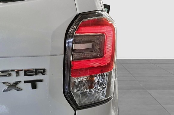Subaru Forester 11 of 24