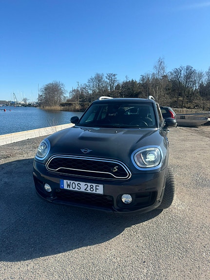 MINI Countryman Cooper SE 2 of 5
