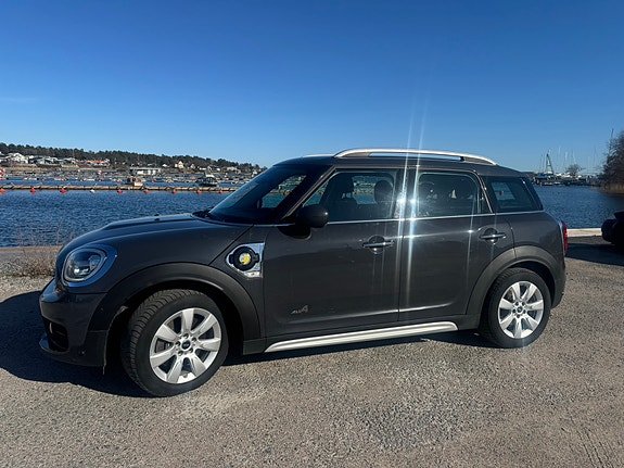 MINI Countryman Cooper SE 3 of 5