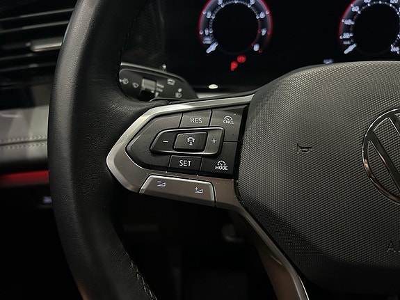 Volkswagen Tiguan 11 of 15