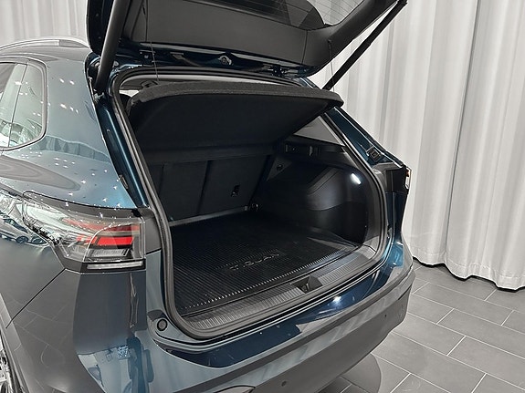 Volkswagen Tiguan 4 of 15