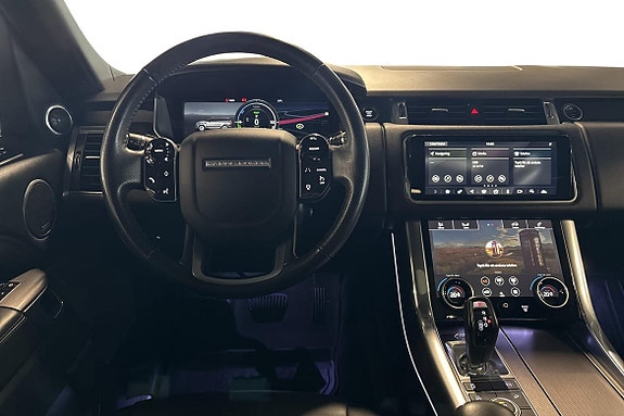 Land Rover Range Rover Sport 8 of 22