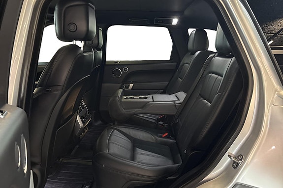 Land Rover Range Rover Sport 11 of 22