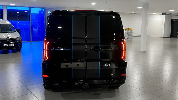 Ford E-Custom 7 of 9