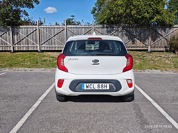 Kia Picanto 3 of 11