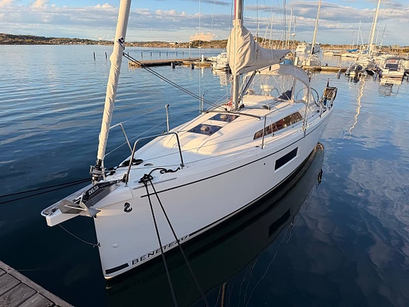 Beneteau Oceanis 30.1 - 2021 - Fullutrustad 2 of 12