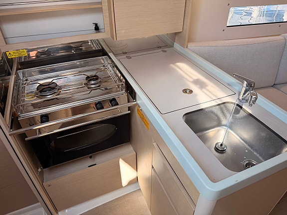 Beneteau Oceanis 30.1 - 2021 - Fullutrustad 6 of 12