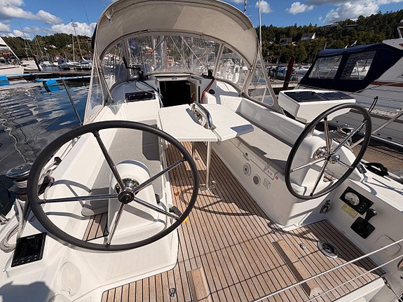 Beneteau Oceanis 30.1 - 2021 - Fullutrustad 4 of 12