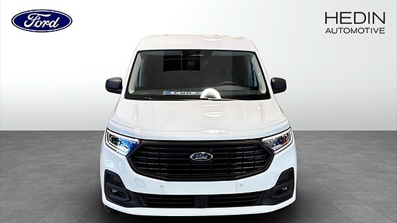 Ford Transit Connect 8 of 9