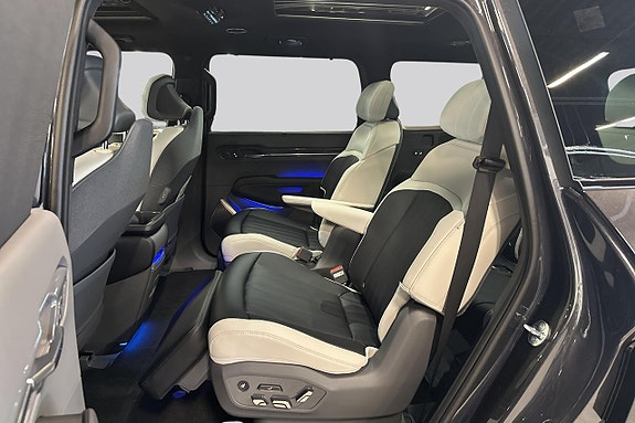 Kia EV9 11 of 27