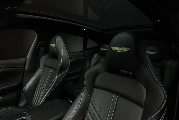 Aston Martin DBX707 17 of 22