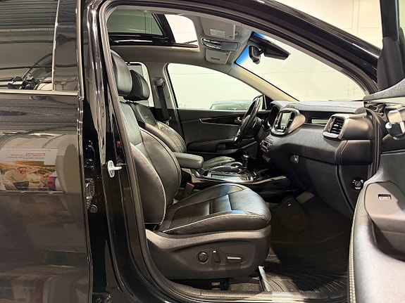 Kia Sorento 11 of 24