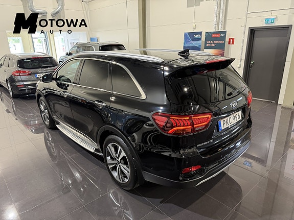 Kia Sorento 5 of 24