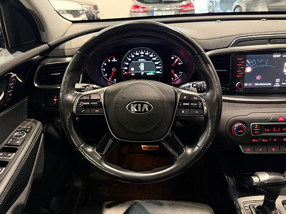Kia Sorento 14 of 24