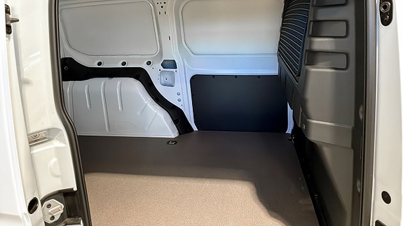 Ford Transit Connect 5 of 9