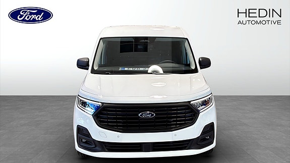 Ford Transit Connect 8 of 9