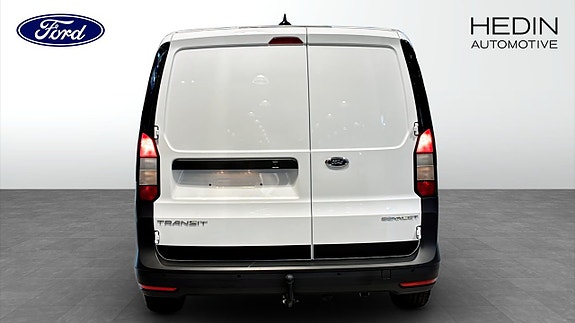 Ford Transit Connect 7 of 9