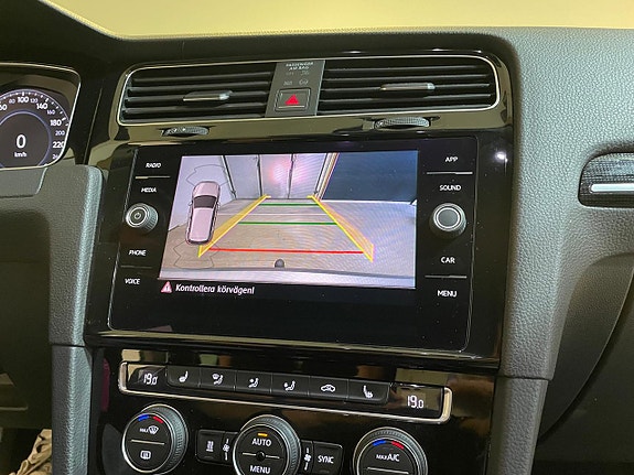 Volkswagen Golf I 19 of 23