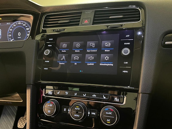 Volkswagen Golf I 18 of 23