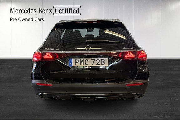 Mercedes-Benz E300 de 6 of 22
