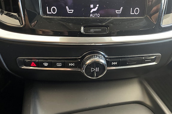 Volvo V60 Cross Country 27 of 28