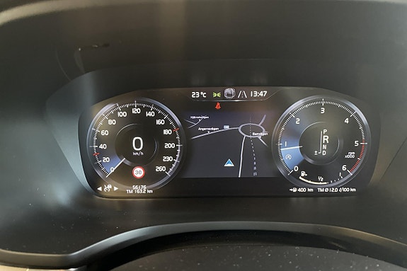 Volvo V60 Cross Country 23 of 28