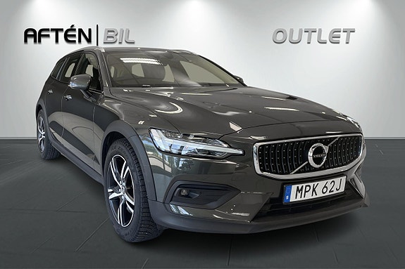 Volvo V60 Cross Country 4 of 28