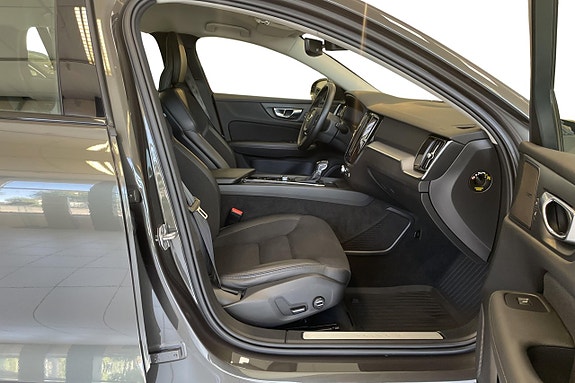Volvo V60 Cross Country 16 of 28