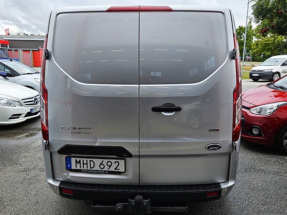 Ford Transit Custom 6 of 13