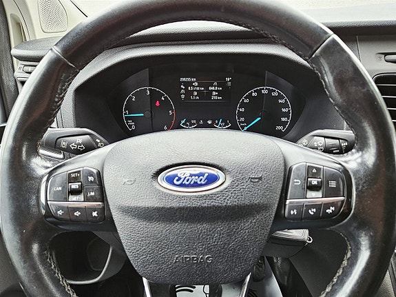 Ford Transit Custom 10 of 13
