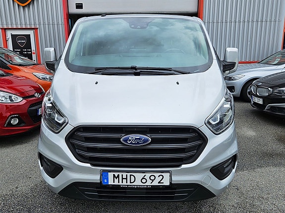Ford Transit Custom 2 of 13