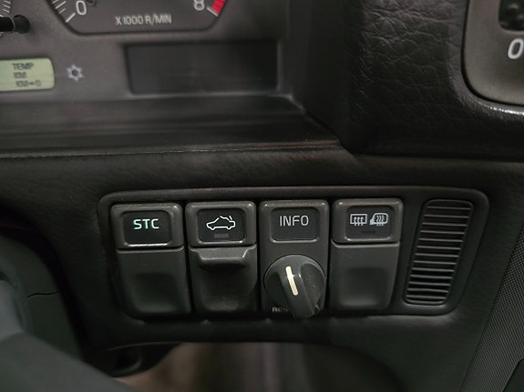 Volvo C70 26 of 30