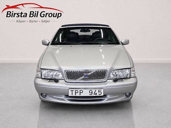 Volvo C70 2 of 30
