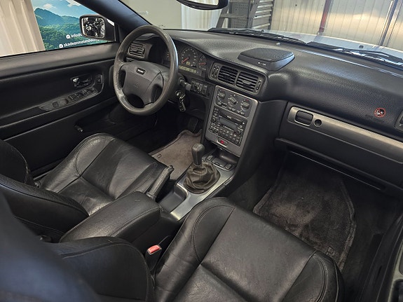 Volvo C70 16 of 30