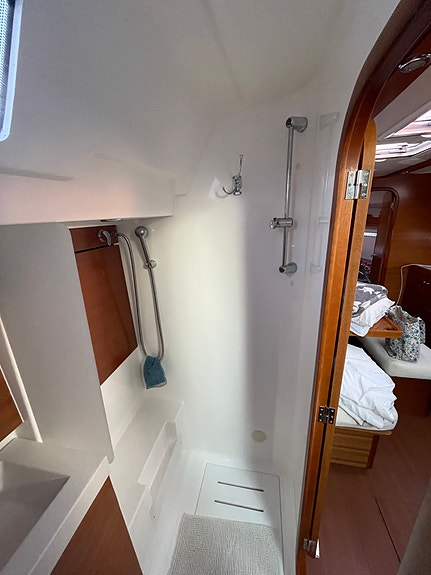 Dufour 405 Grand Large 2009 till salu 12 of 15
