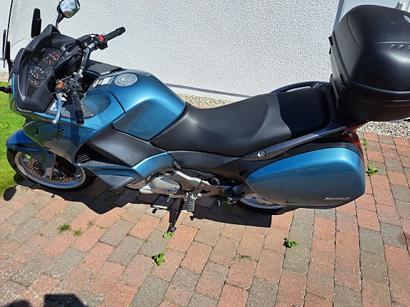 Honda NT700VA Deauville 8 of 8