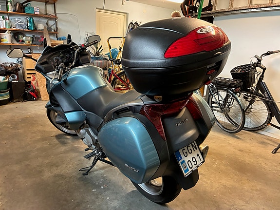 Honda NT700VA Deauville 2 of 8