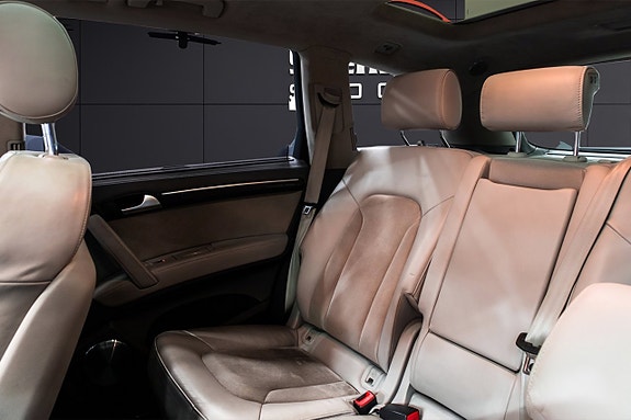 Audi Q7 19 of 19
