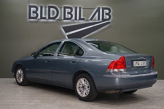 Volvo S60 5 of 11