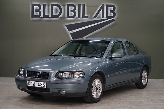 Volvo S60 3 of 11